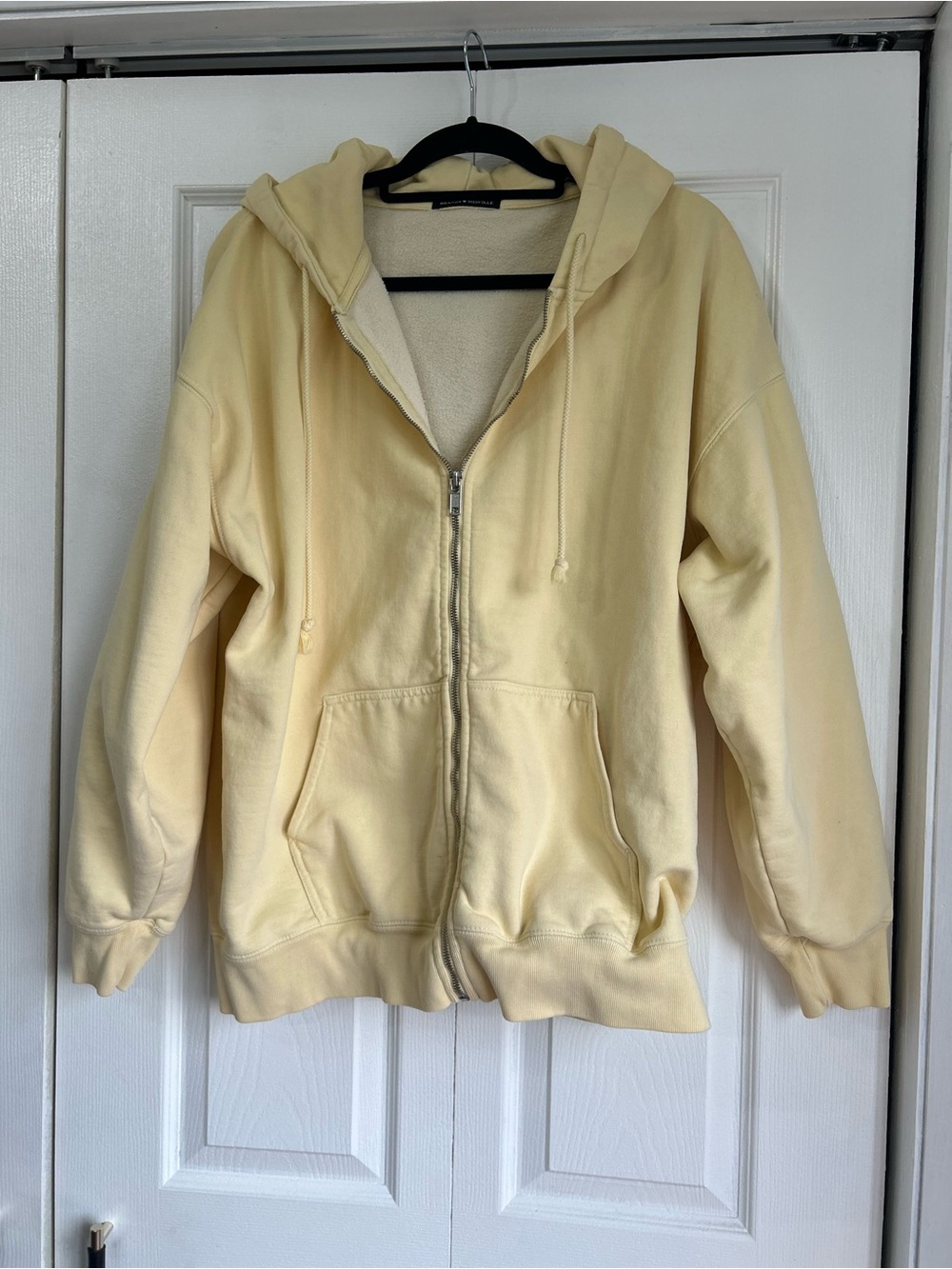 Brandy Melville Butter Yellow Zip-Up Christy Hoodie - Picture 4 of 8